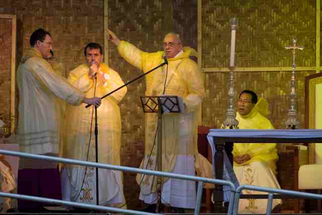 Pope Francis’ homily, Holy Mass in Tacloban