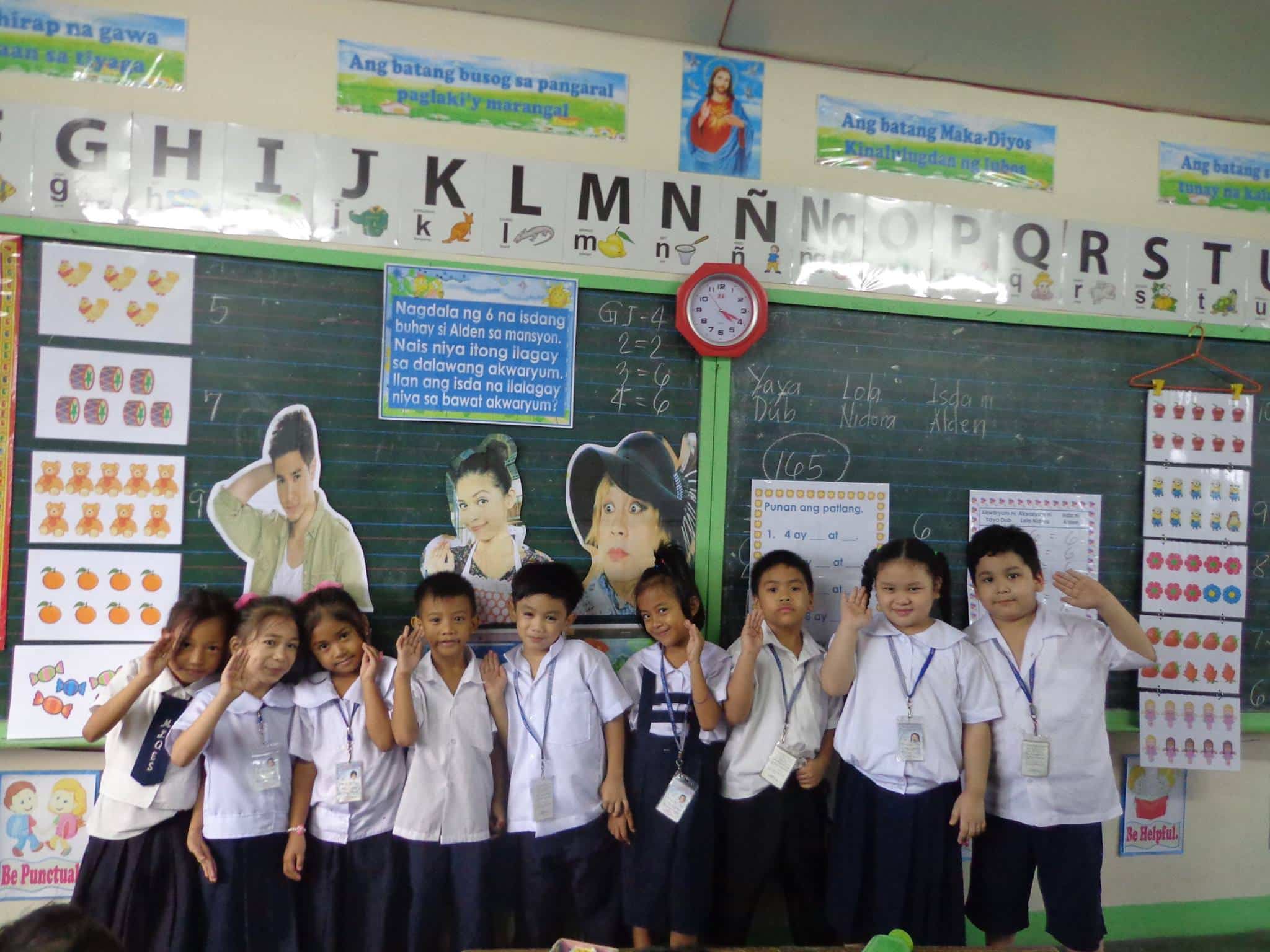 Manuel L. Quezon Elementary School ALDUB Kalyeserye Pabebe Wave