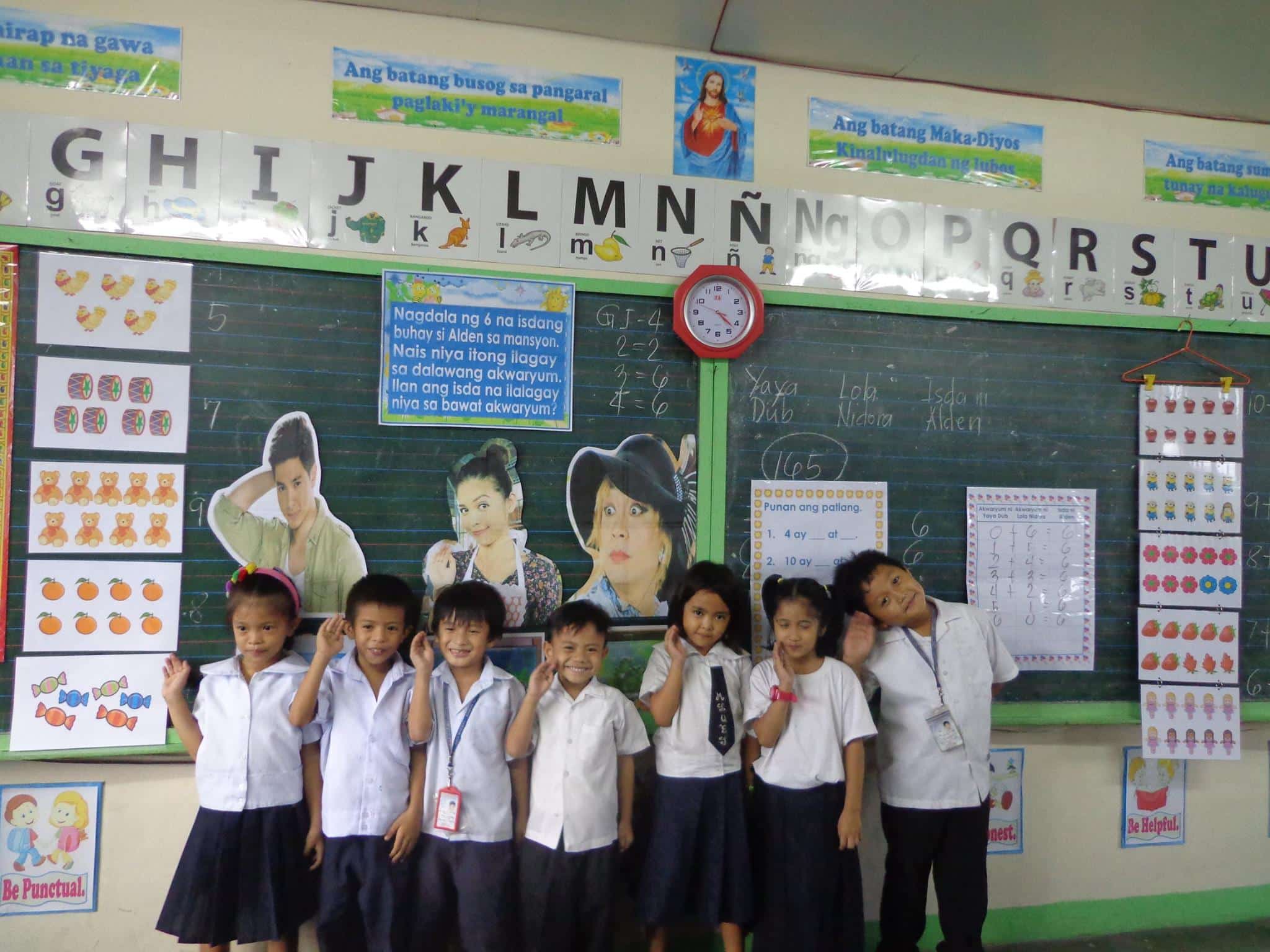 Manuel L. Quezon Elementary School ALDUB Kalyeserye Pabebe Wave