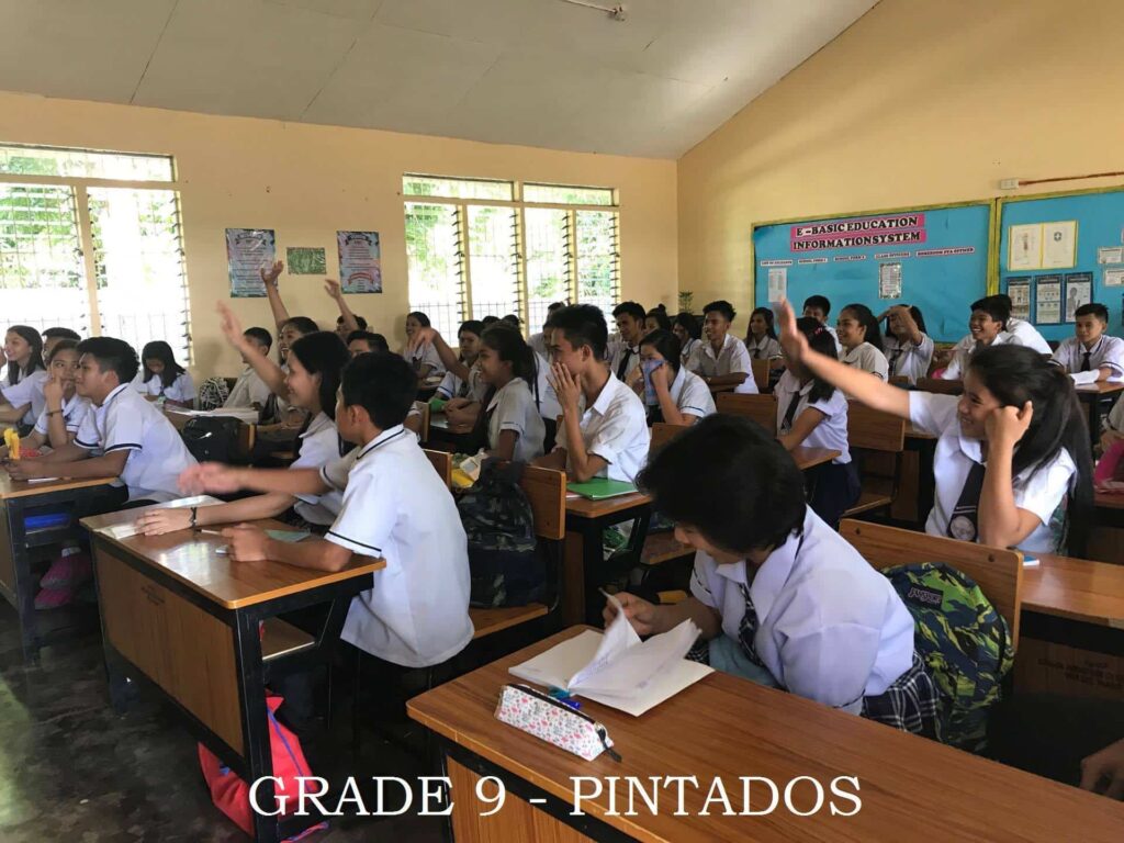 DepEd Neutral School Desks