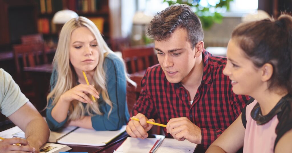 how to become a good college student